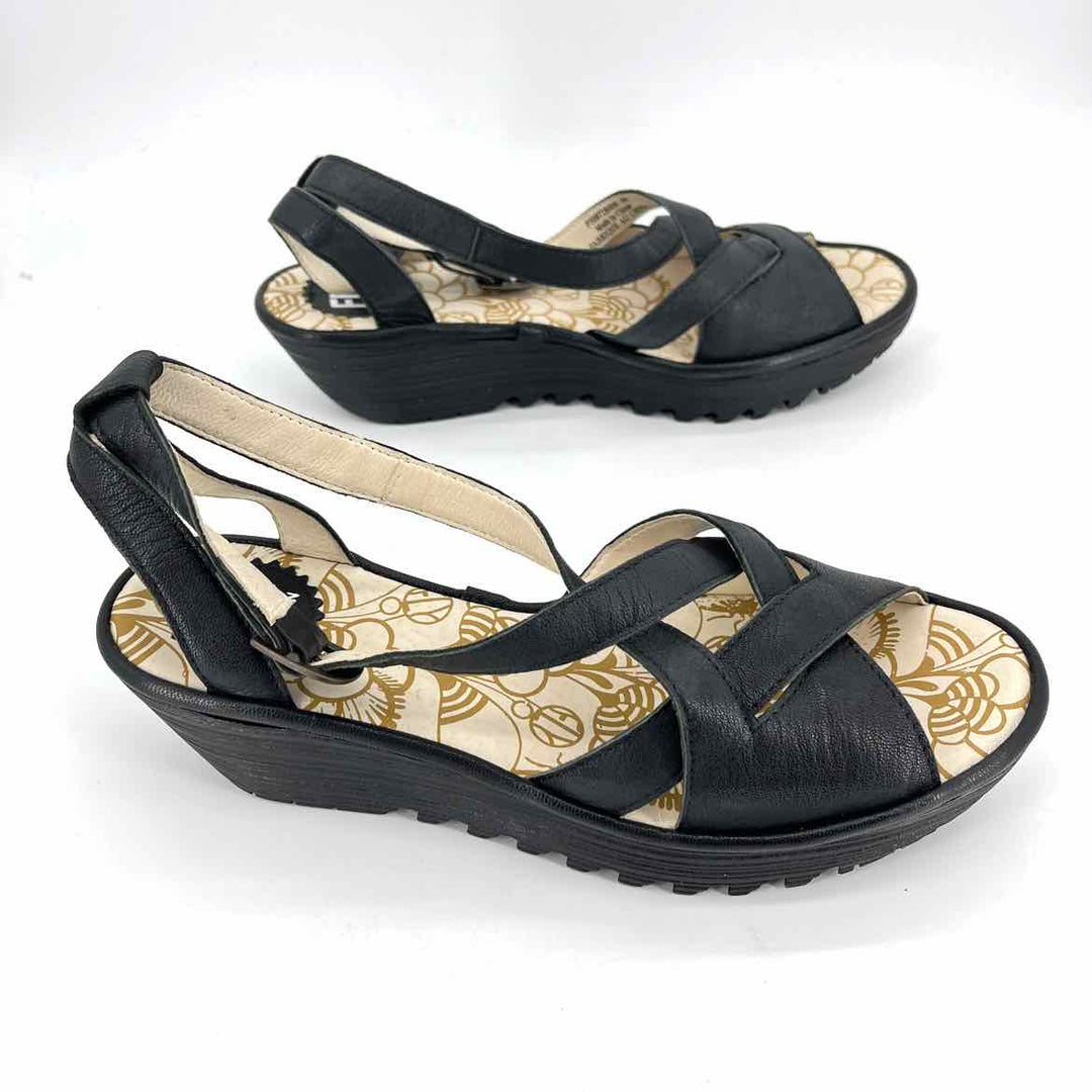 Shoe Size 39.5 FLY LONDON Black Leather Sandals