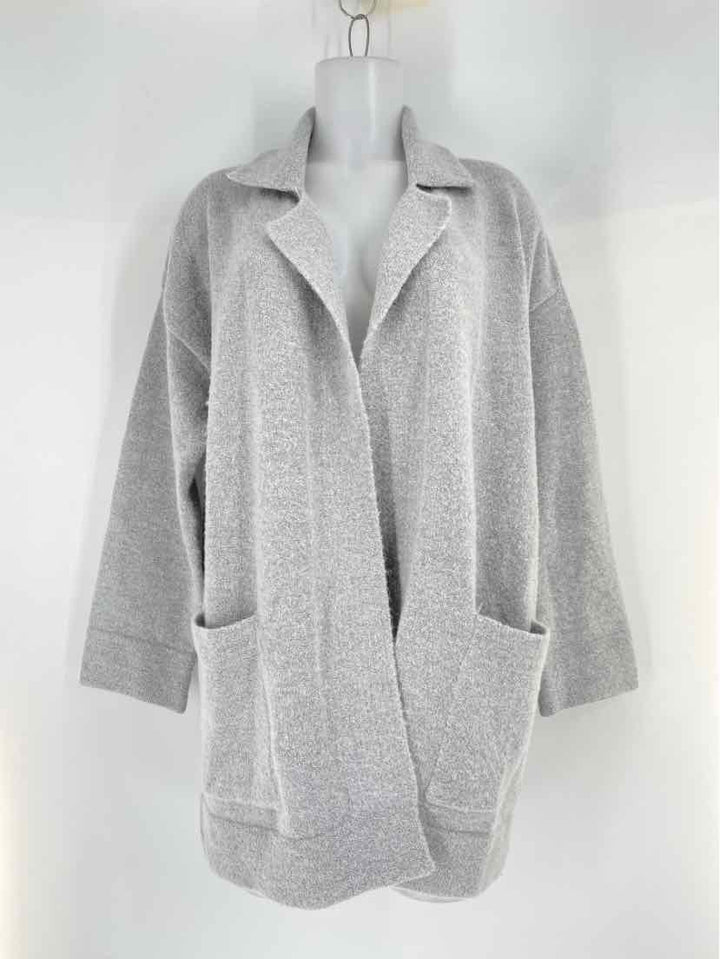 Size M Gray Sweater