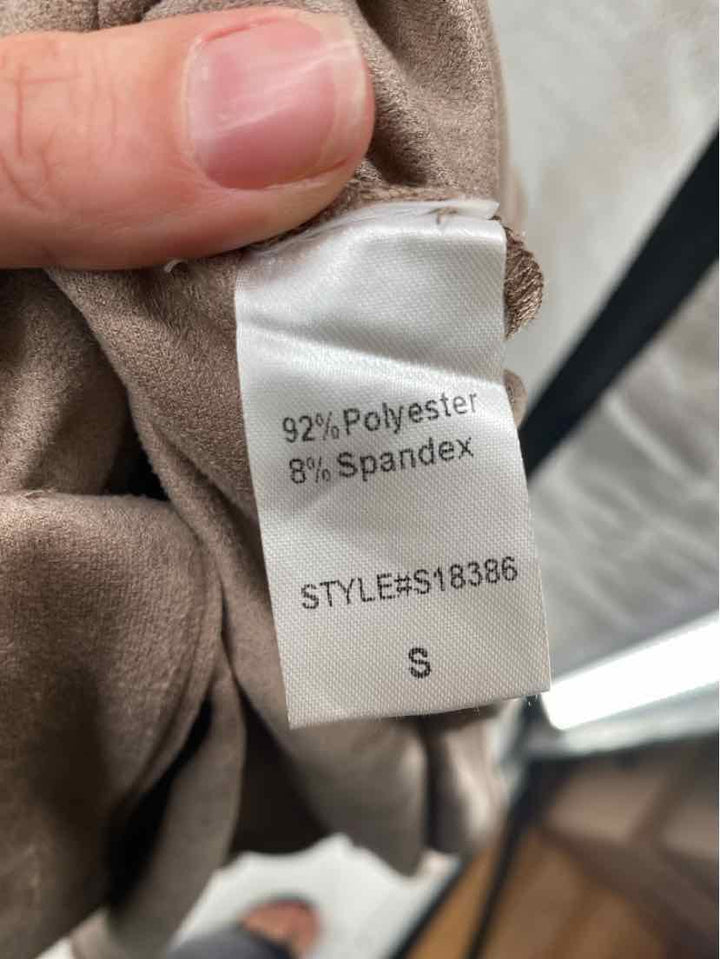 Size S MUSTARD SEED Brown Shirt
