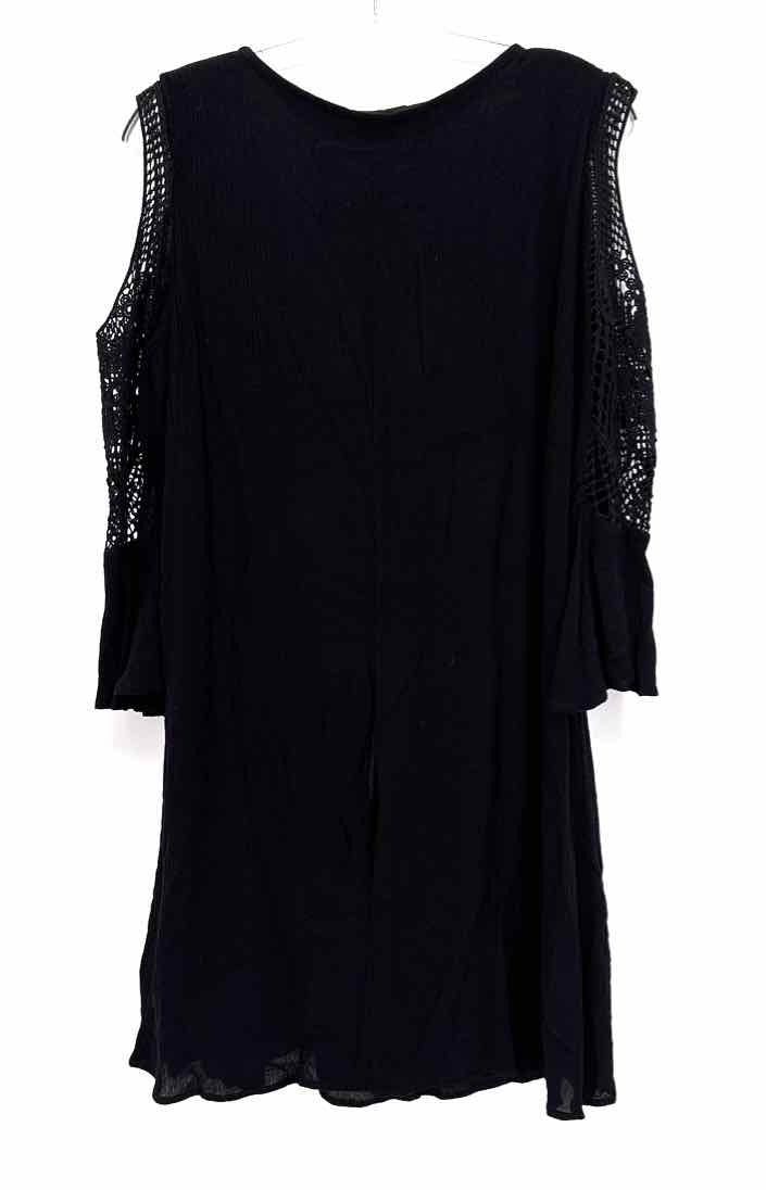 Size M NINA LEONARD Black Dress