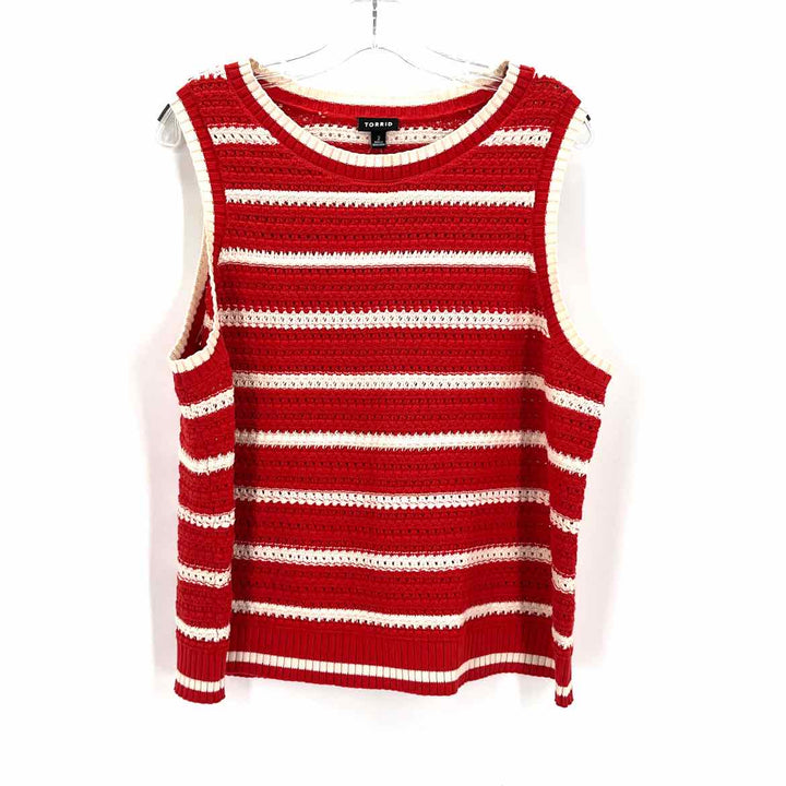 Size 2X Torrid Red Print Shirt