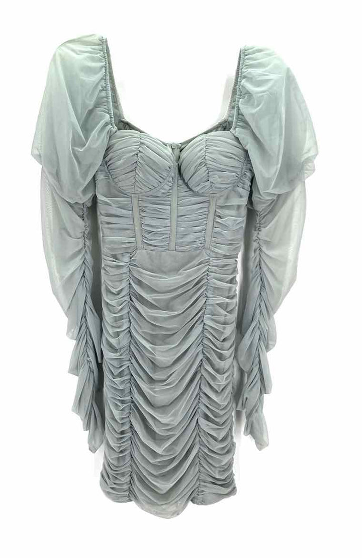 Size 6 BOOHOO Green Dress