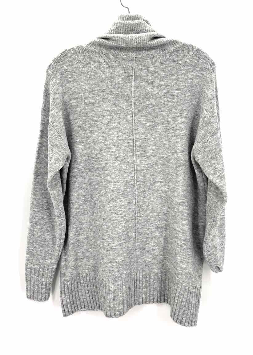 Size M Ann Taylor Gray Sweater