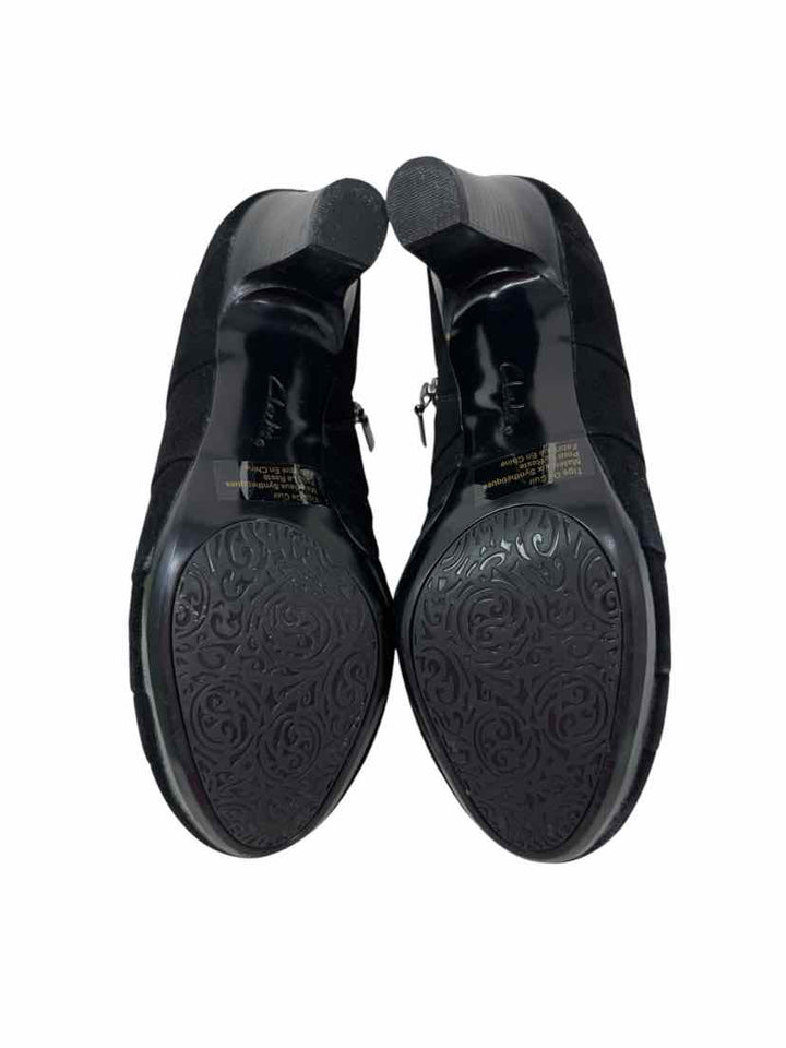 Shoe Size 7 CLARKS Black Boots
