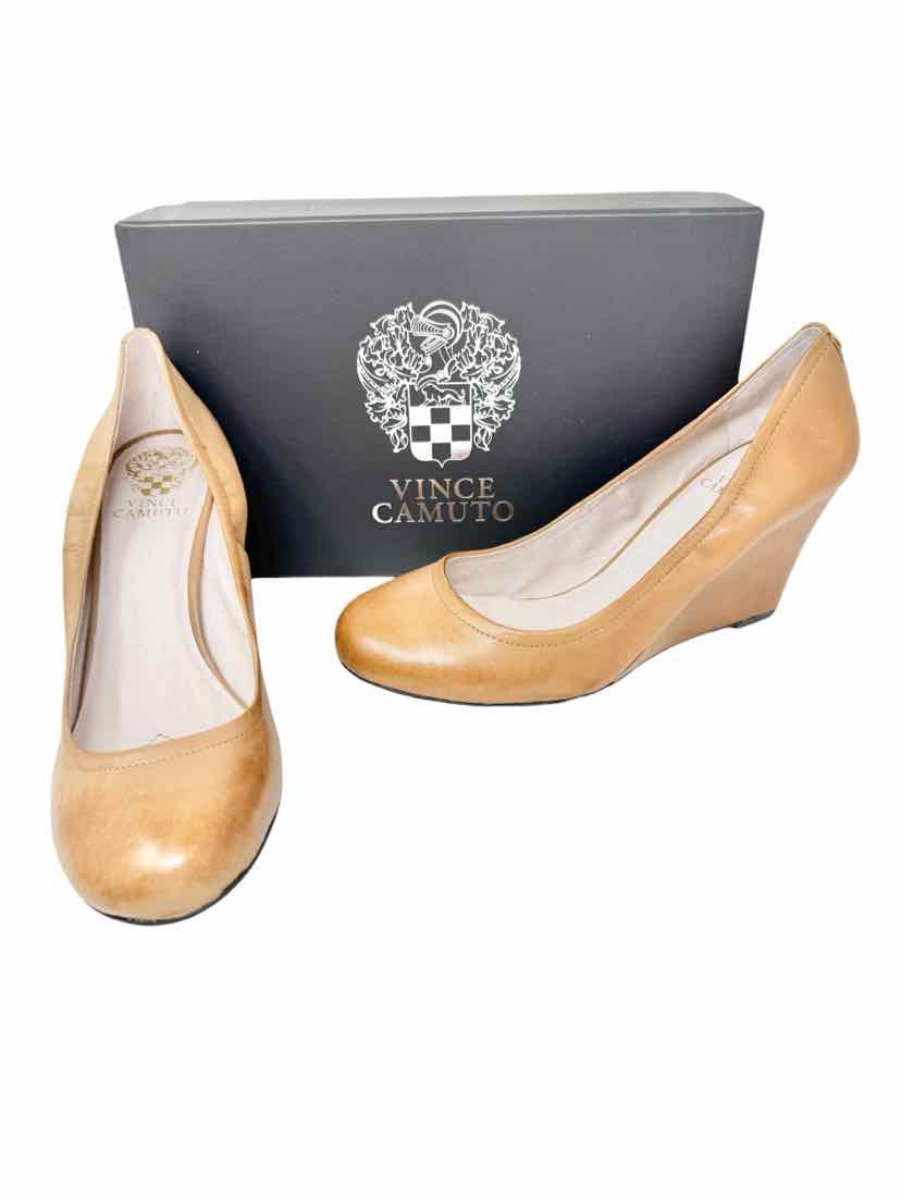 Shoe Size 10 Vince Camuto Tan Leather Pumps