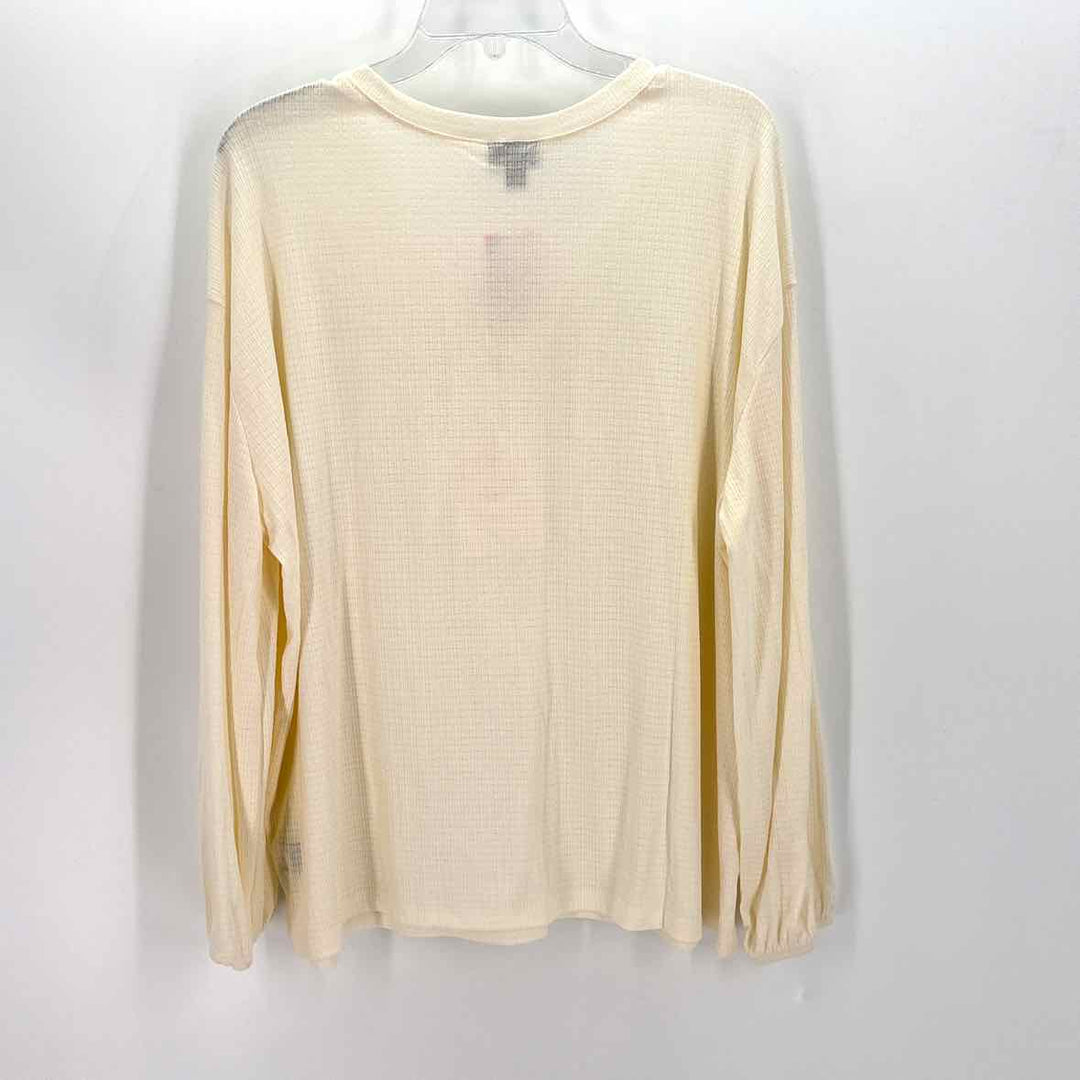 Size 2X Torrid Cream Shirt