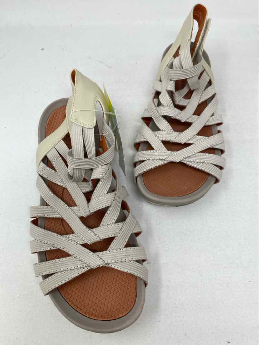 Shoe Size 7 Cream Sandals