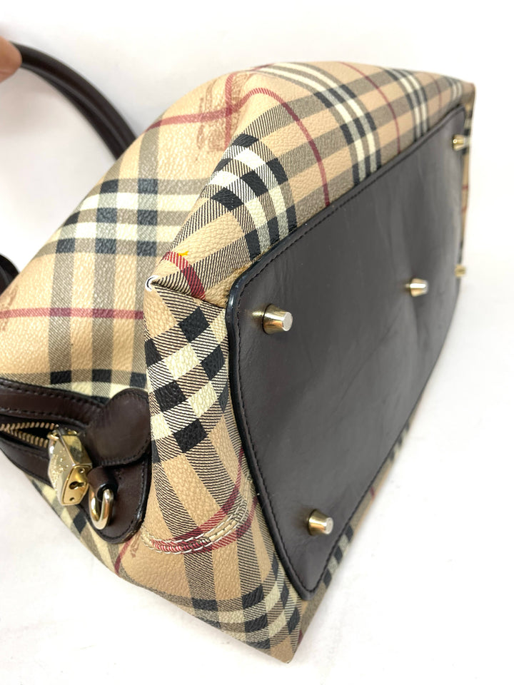 Burberry Luxury - Purse