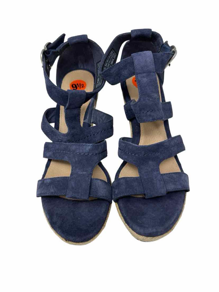 Shoe Size 9.5 Ugg Blue Sandals