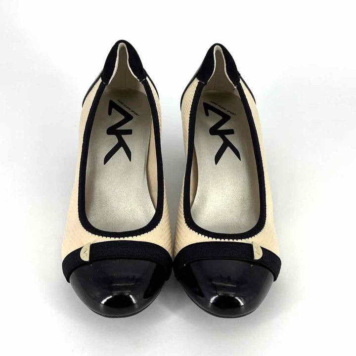 Shoe Size 7 Anne Klein Ivory Pumps