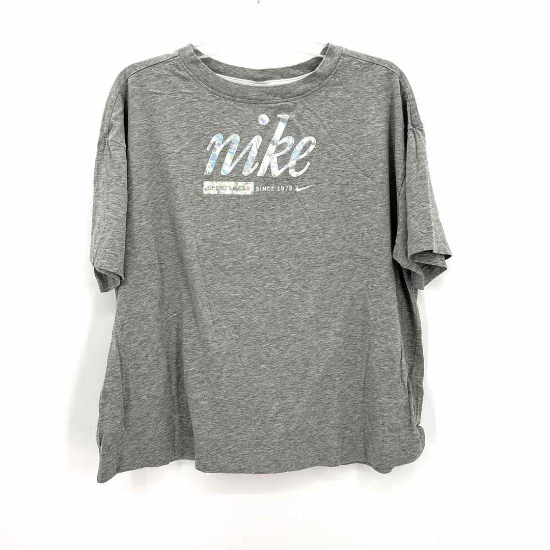 Size 1X Nike Gray Shirt
