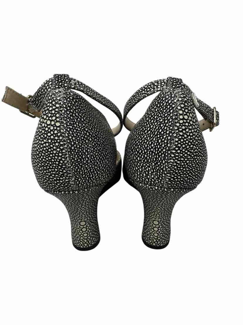 Shoe Size 8 Jessica Simpson Black/White Sandals