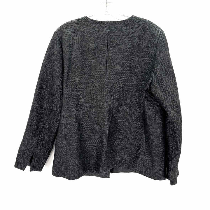 Size L Chico's Black Shirt