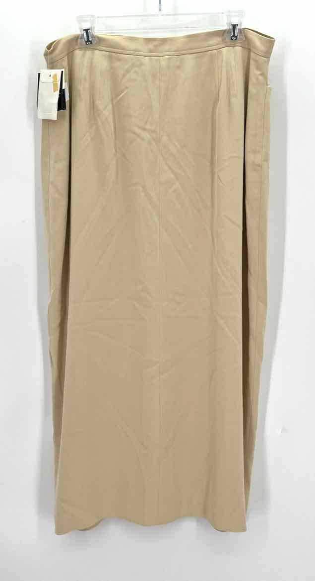 Size 10 LIZ CLAIBORNE Beige Skirt