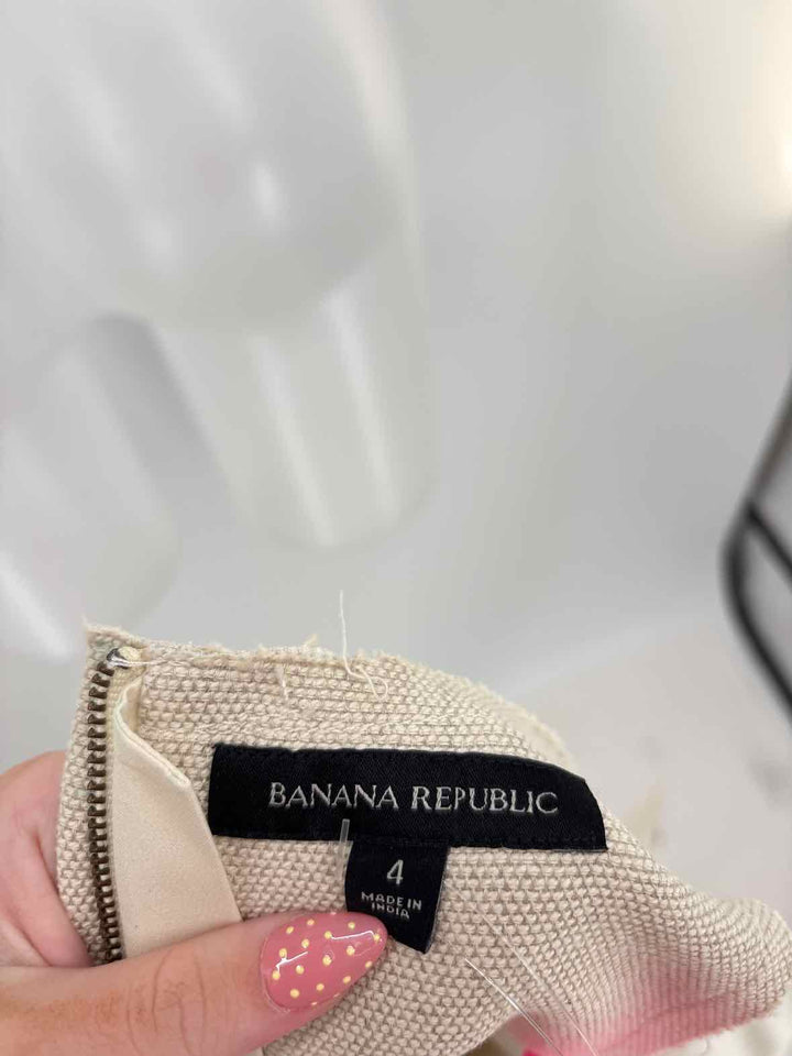 Size 4 Banana Republic Cream Dress