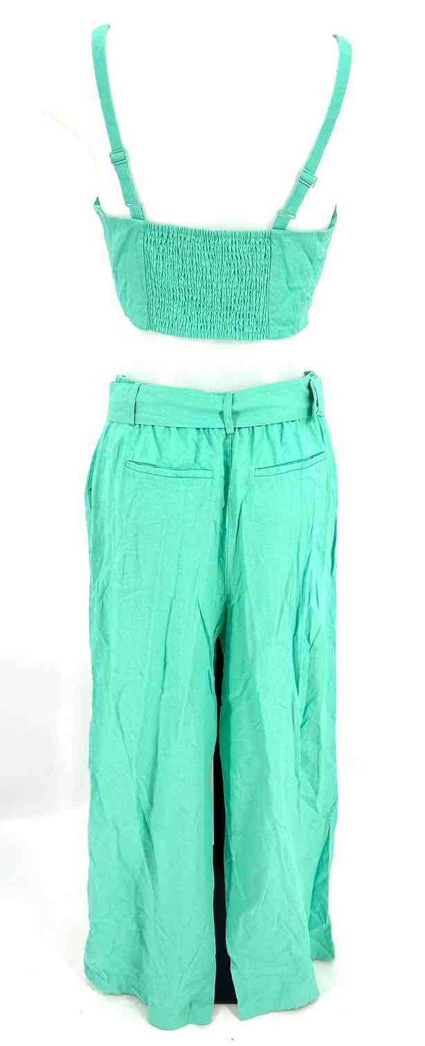 Size M HOUSE OF HARLOW Aqua 2 PC Dress
