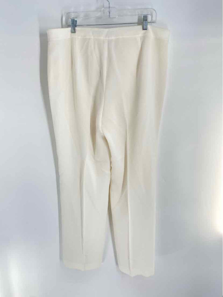Size 18 LAFAYETTE Ivory Capri