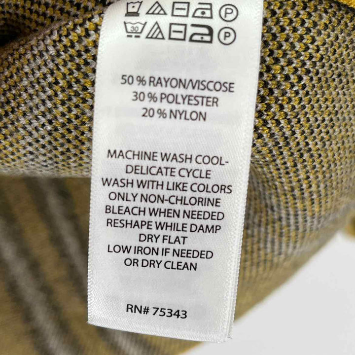 Size L TAHARI Yellow Knit Sweater