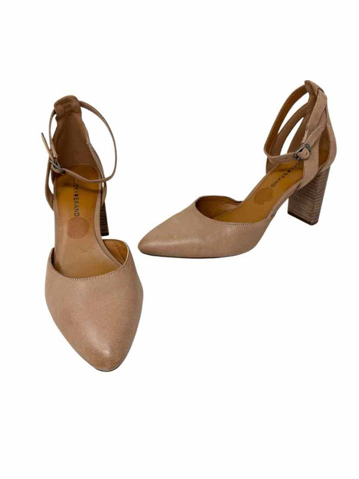 Shoe Size 8.5 LUCKY Tan Leather Pumps