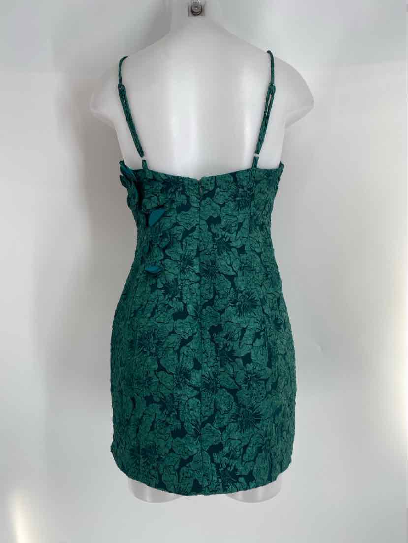 Size M Green Dress