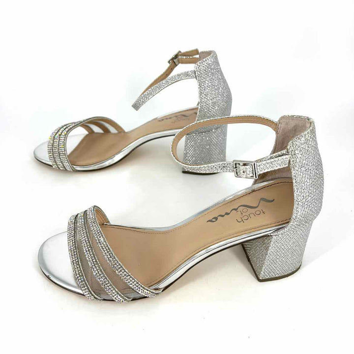 Shoe Size 7 Nina Silver Rhinestone Sandals