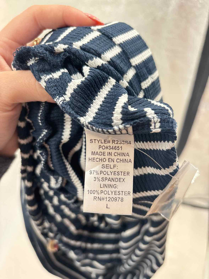 Size L ENTRO Blue Dress