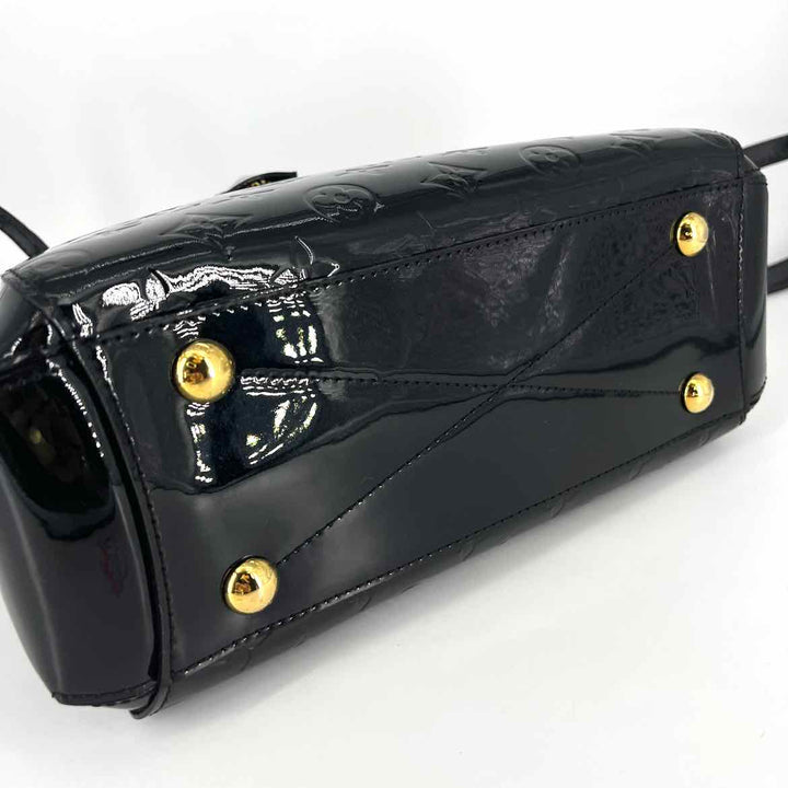 Louis Vuitton Luxury - Purse