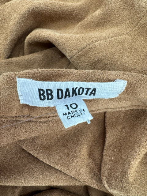 Size 10 BB Dakota Tan Skirt