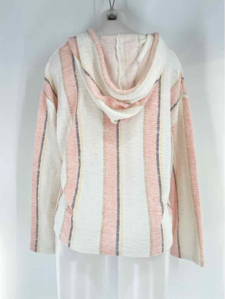 Size L Multi-Color Shirt