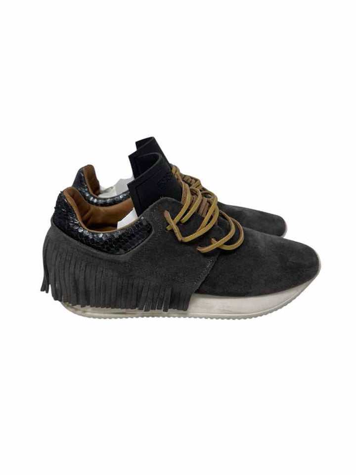 Shoe Size 37 Esseutesse Gray Sneakers