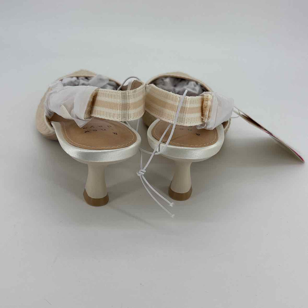 Shoe Size 8.5 A NEW DAY Ivory Pearl Pumps