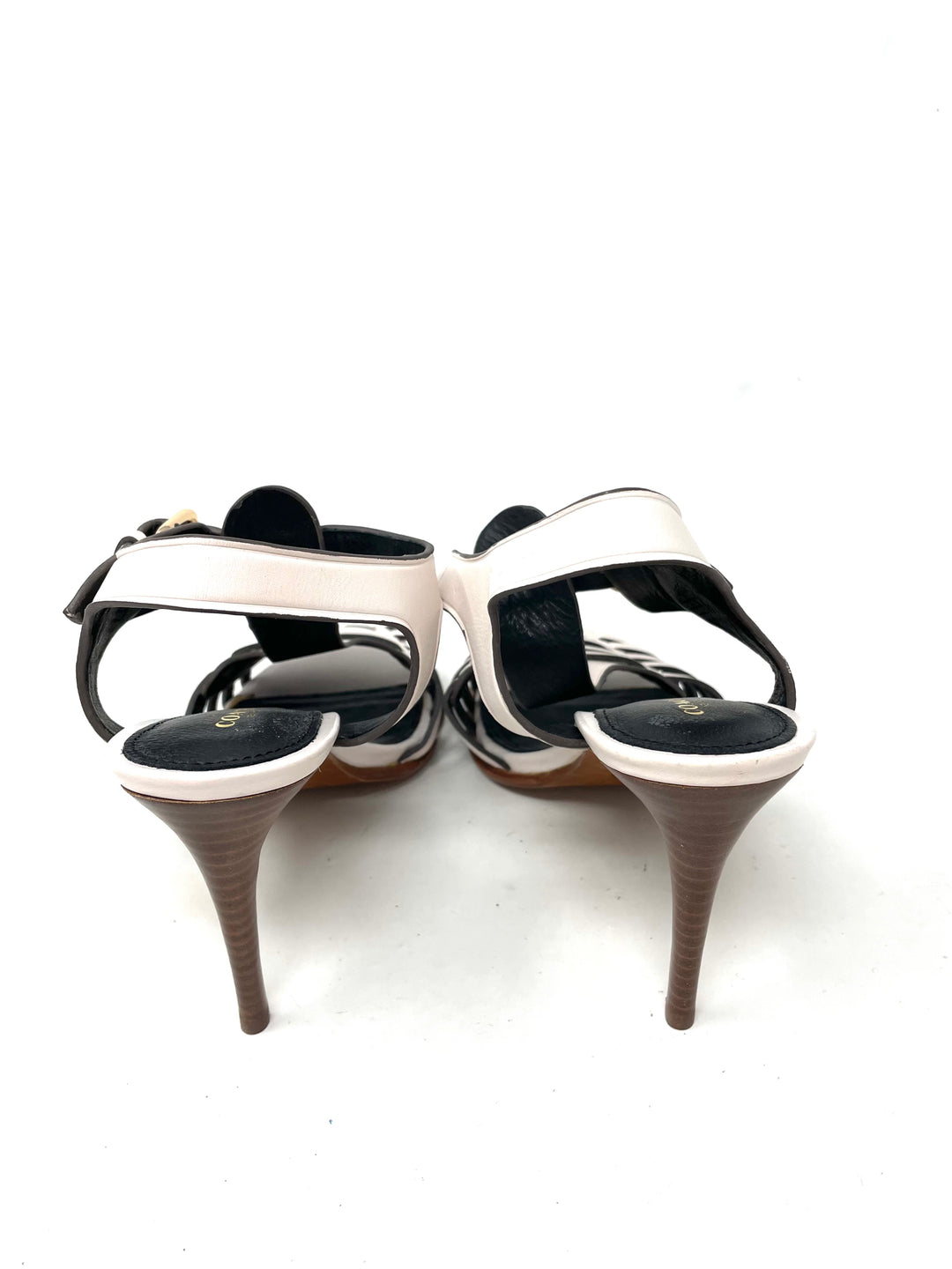 Shoe Size 7 Coach Ivory Leather Sandals