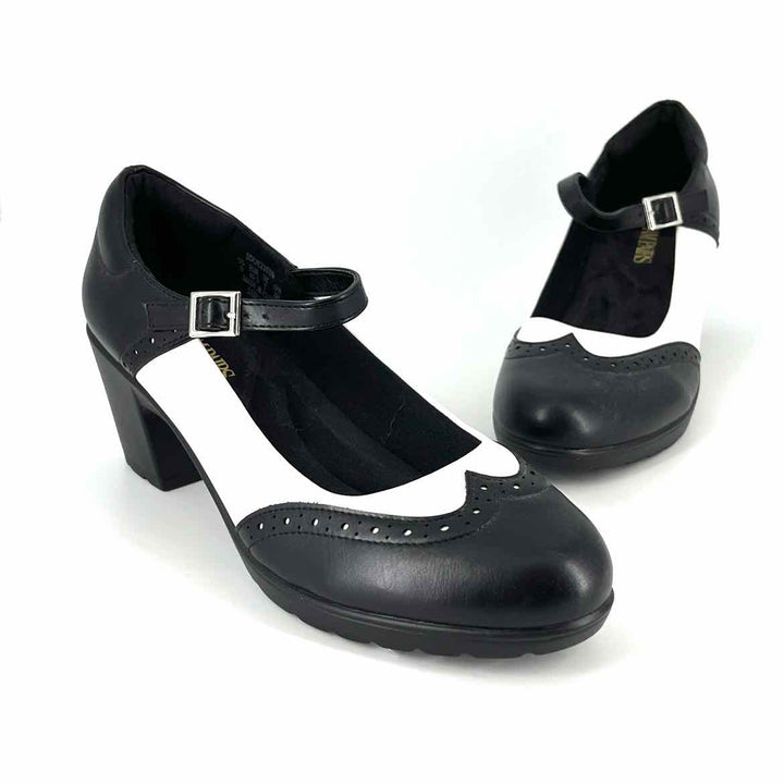 Shoe Size 9 Black Pumps