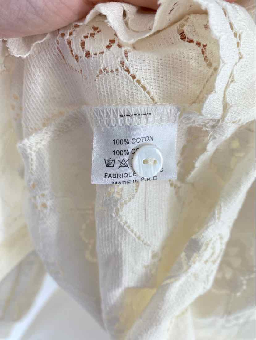 Size M/L Cream Shirt