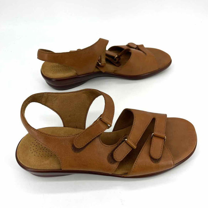 Shoe Size 9 SAS Camel Leather Wedge