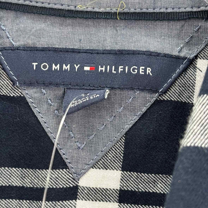 Size M TOMMY HILFIGER Navy Shirt