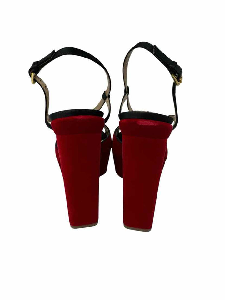 Shoe Size 39 Red Velvet Pumps