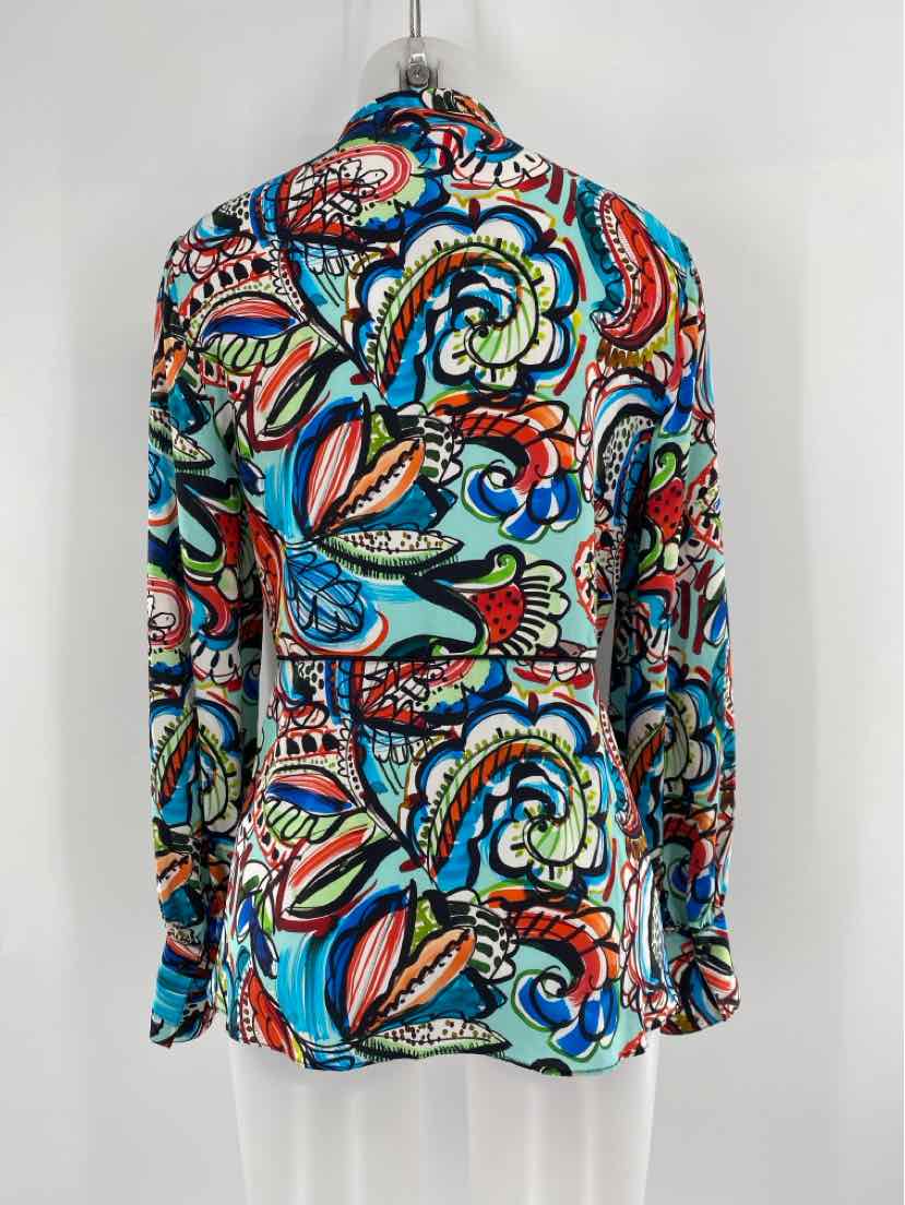 Size M Multi-Color Shirt