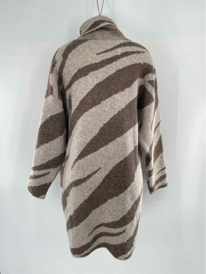 Size L Brown Print Sweater