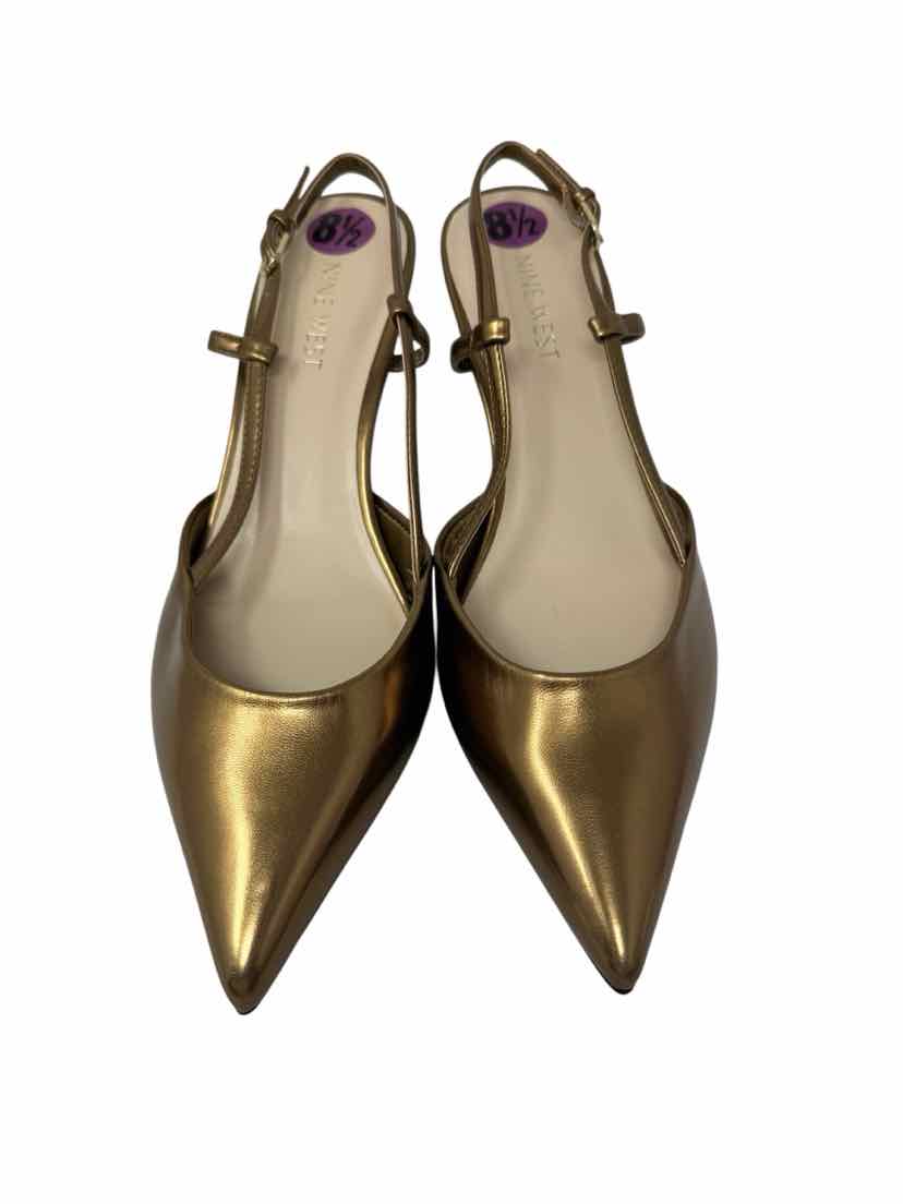 Shoe Size 8.5 Nine West Gold Leather Pumps