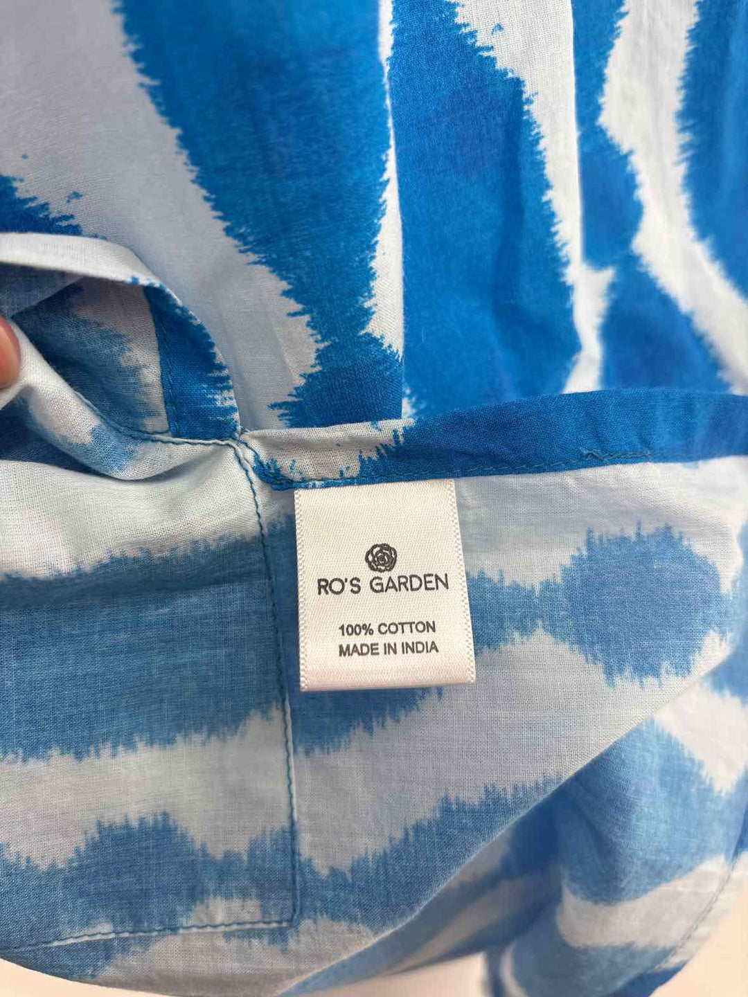 Size M Blue Print Shirt
