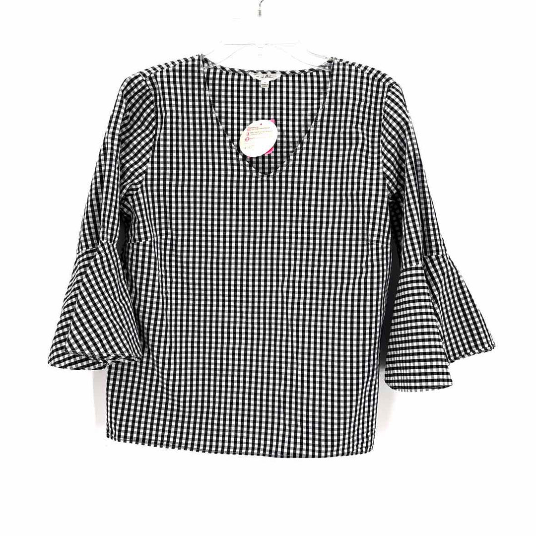 Size M Jane & Delaney Multi-Color Knit Shirt