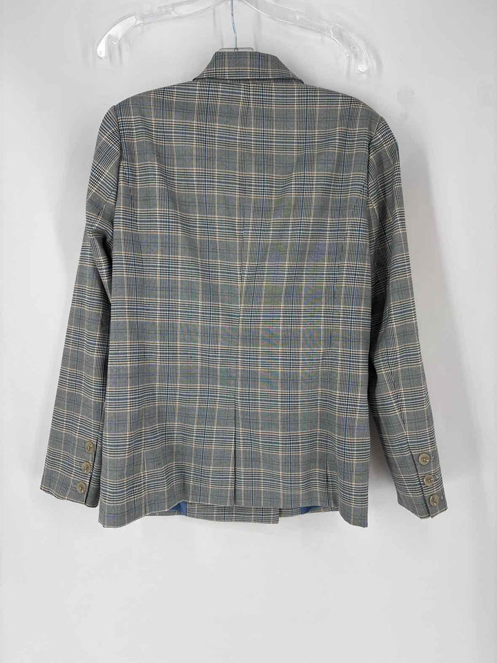 Size M EVEREVE Gray Shirt
