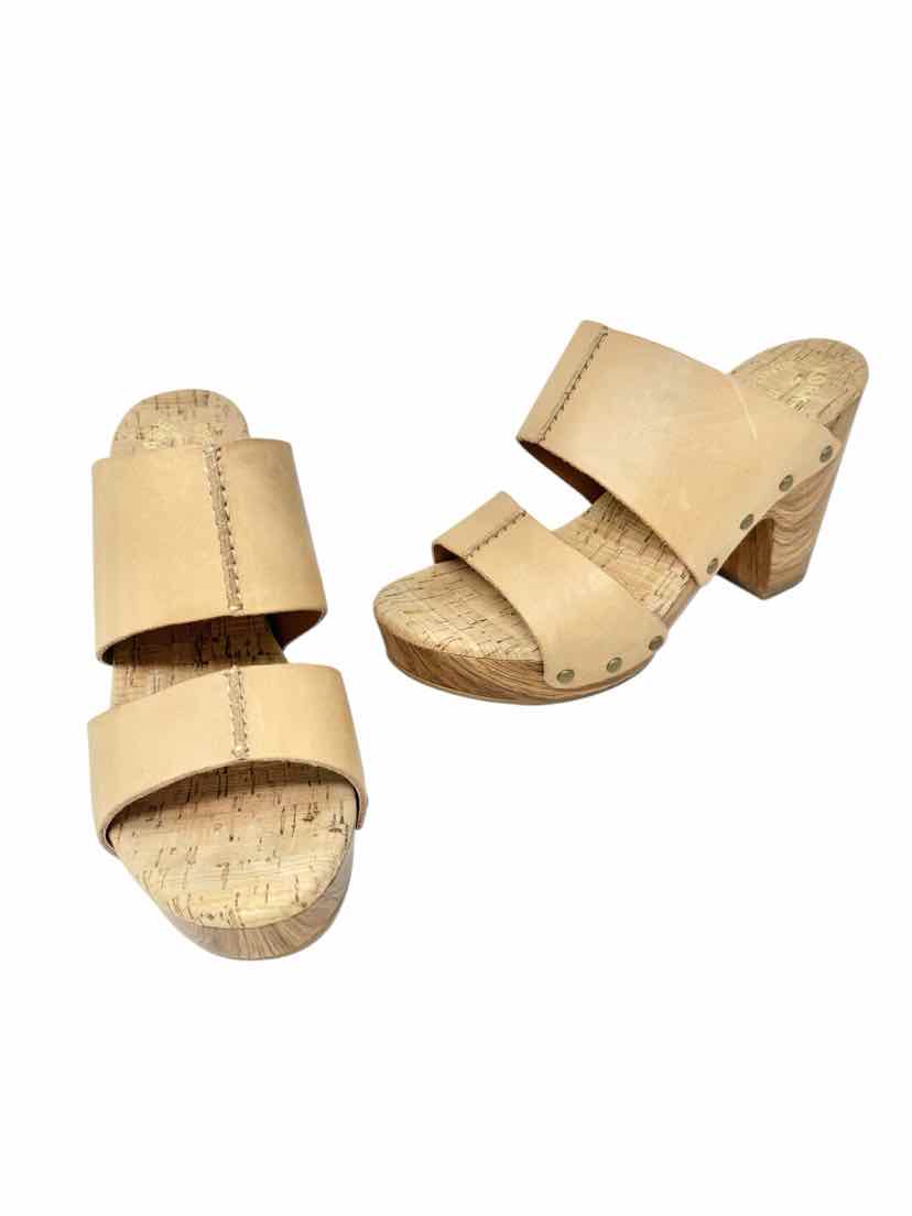Shoe Size 7 KORK EASE Tan Sandals