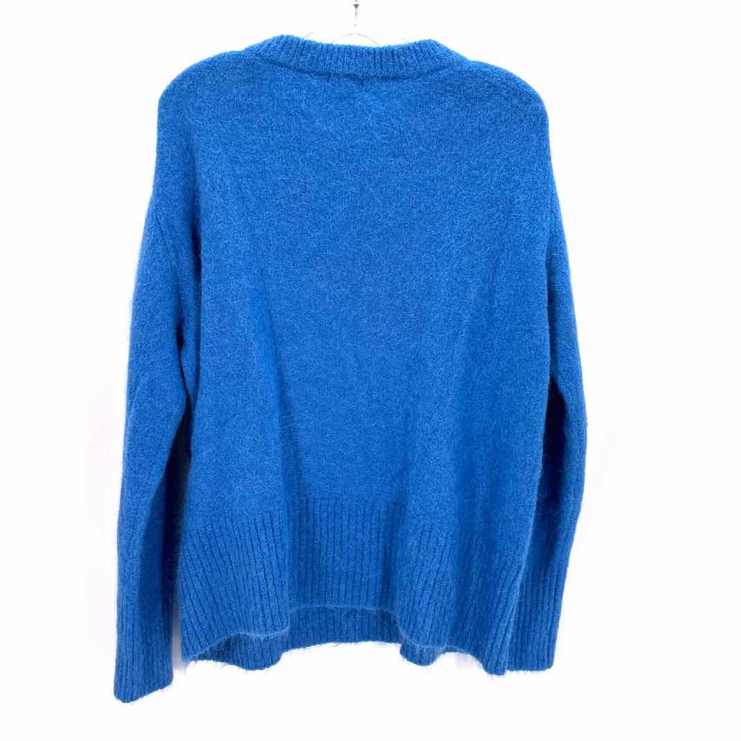 Size L Pistola Teal Sweater