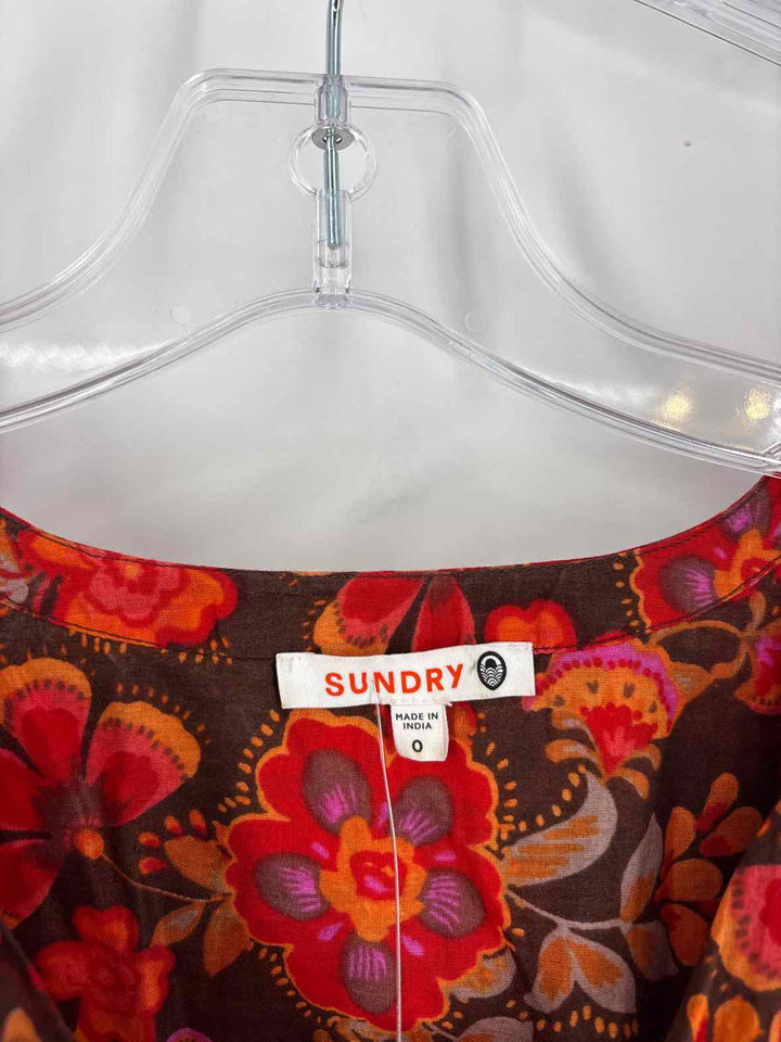 Size 0 Sundry Brown Print Shirt