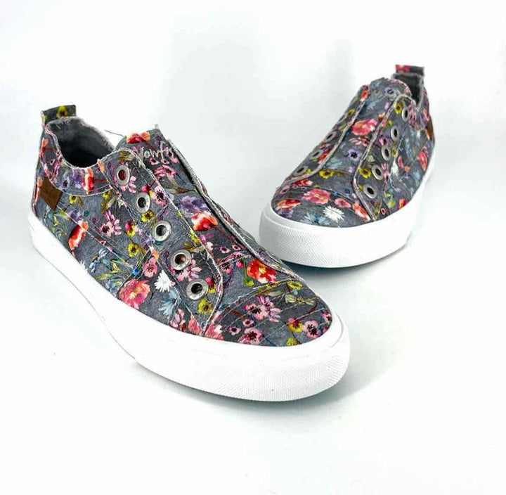 Shoe Size 8 BLOWFISH Multi-Color Canvas Sneakers