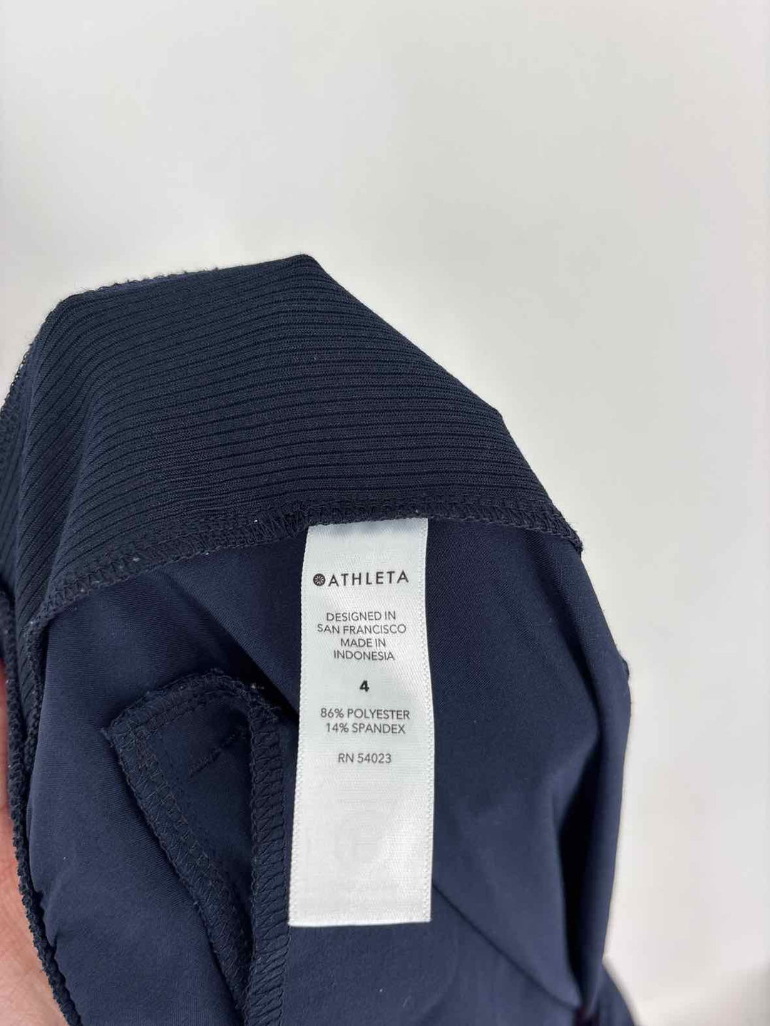 Size 4 Athleta Navy Pants