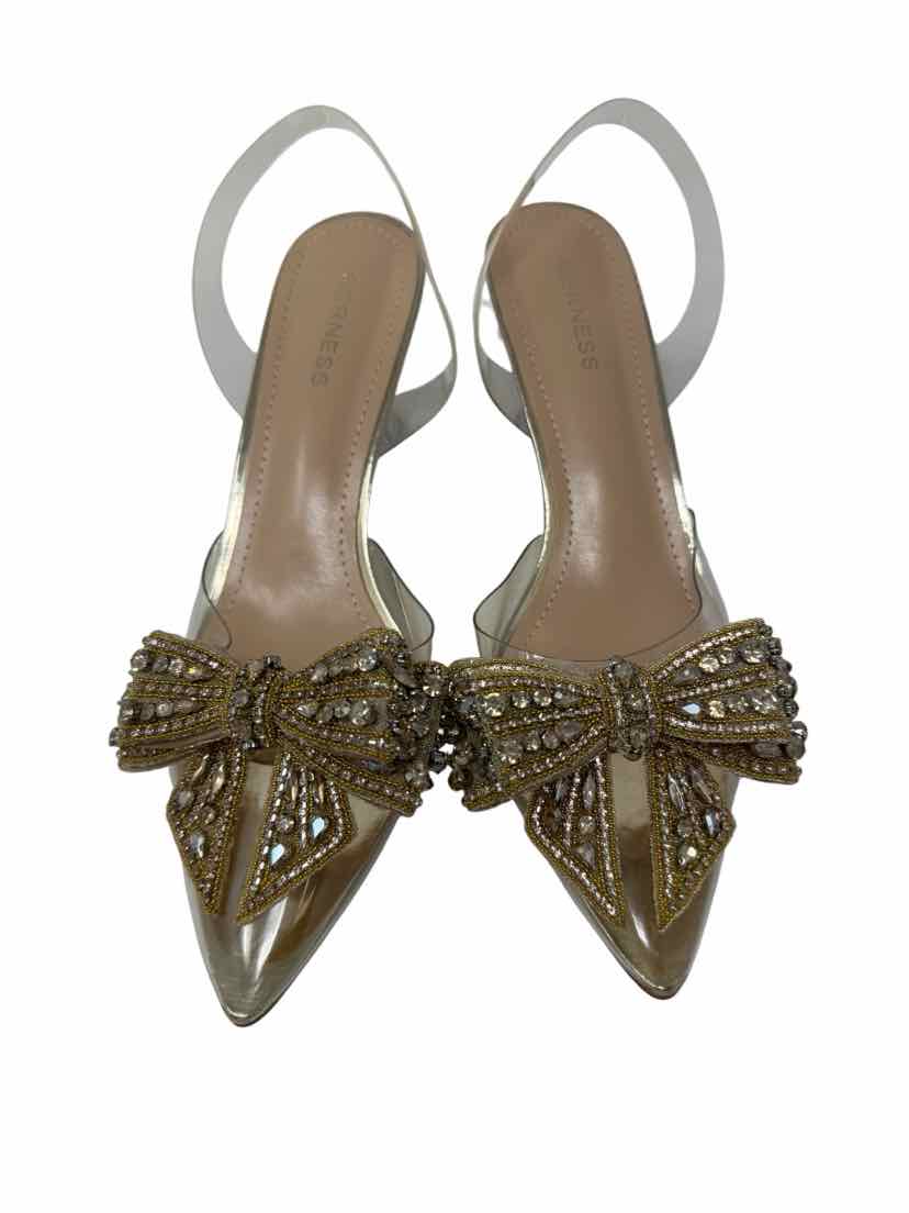 Shoe Size 11 Gold Pumps