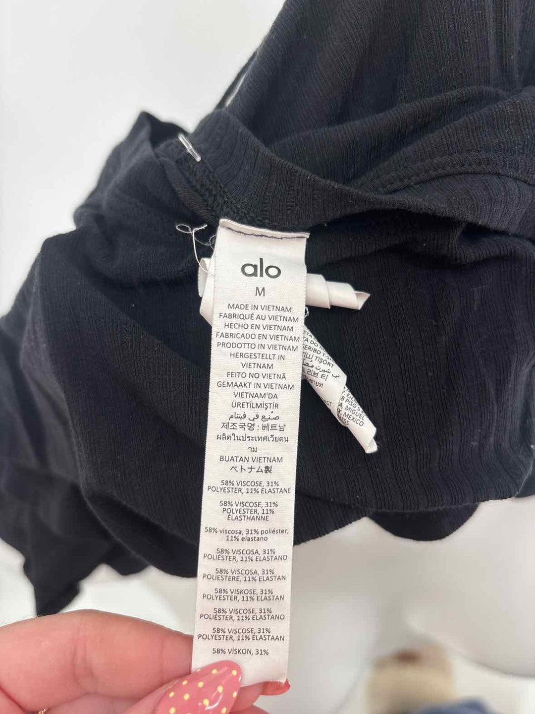 Size M ALO Black Shirt